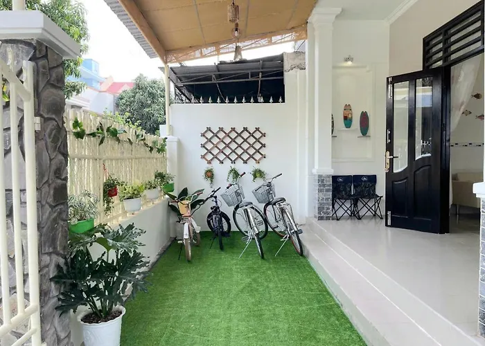 Little Nest - Cozy House, 2 Bedrooms, Near With Garden In *