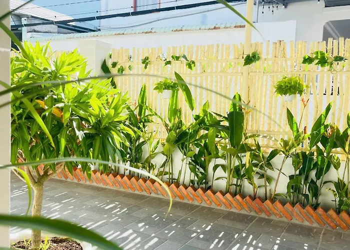 Căn hộ Little Nest - Cozy House, 2 Bedrooms, Near With Garden In