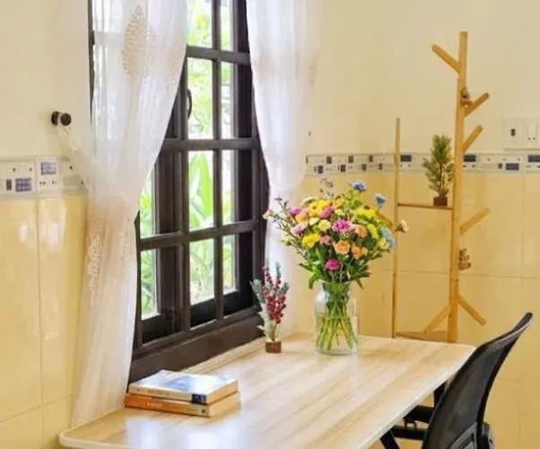 Căn hộ Little Nest - Cozy House, 2 Bedrooms, Near With Garden In *